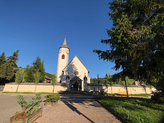 Chiesa nuova di Corvara